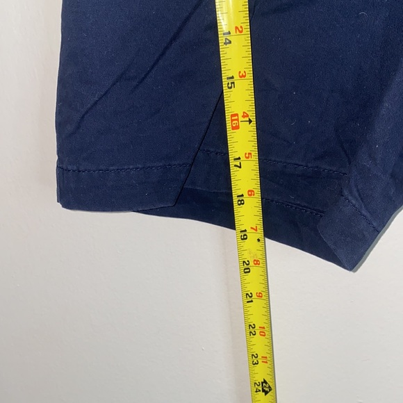 🍂Classic Navy blue Tommy Hilfiger shorts! - Picture 5 of 7